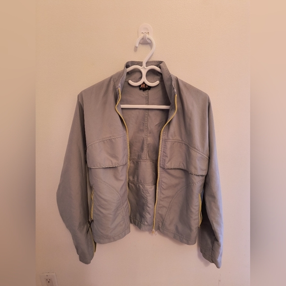 Dex women coat. Size small. Color grey. Condition ok. See the zipper. - Picture 1 of 4